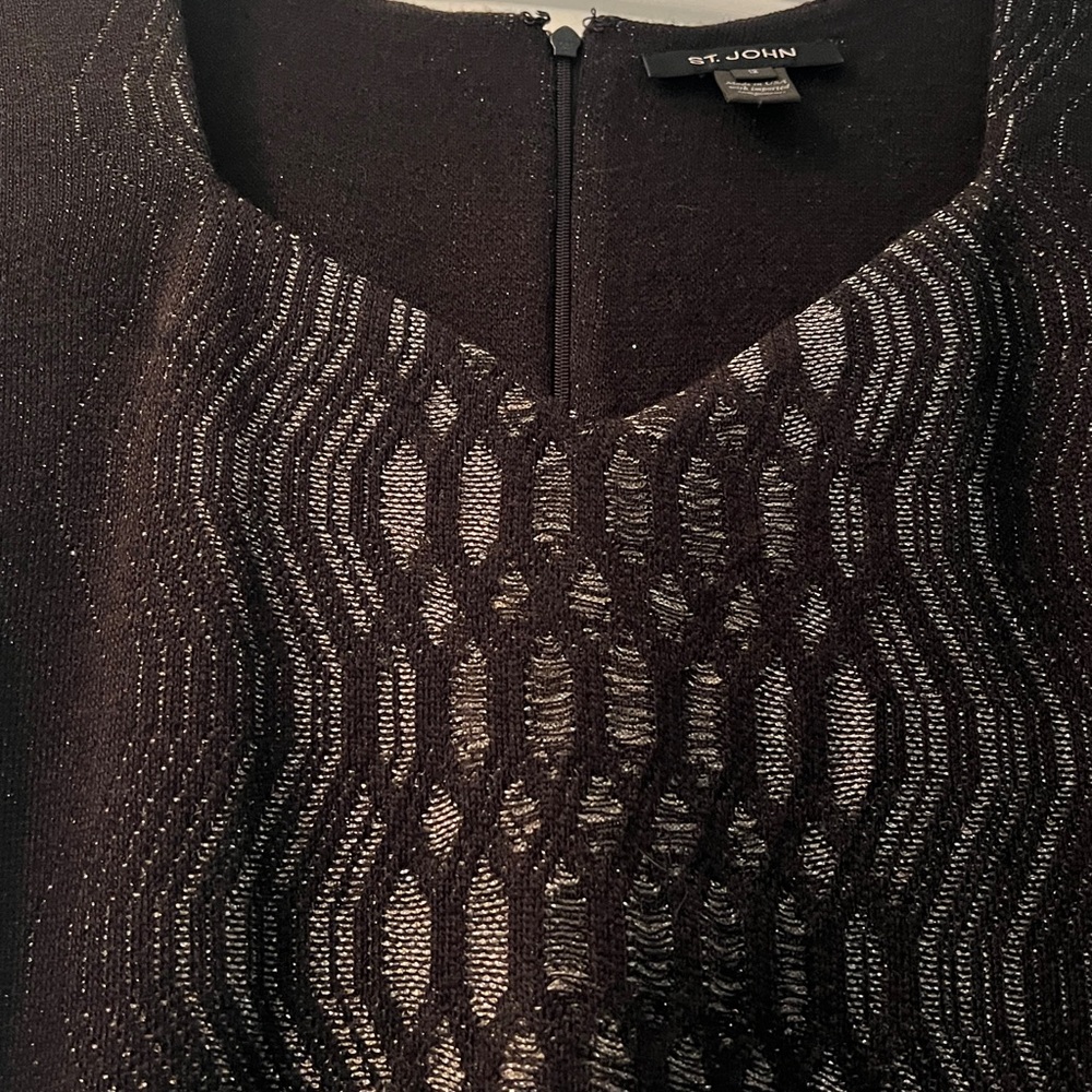 St. John Elegant Black Knit Garment